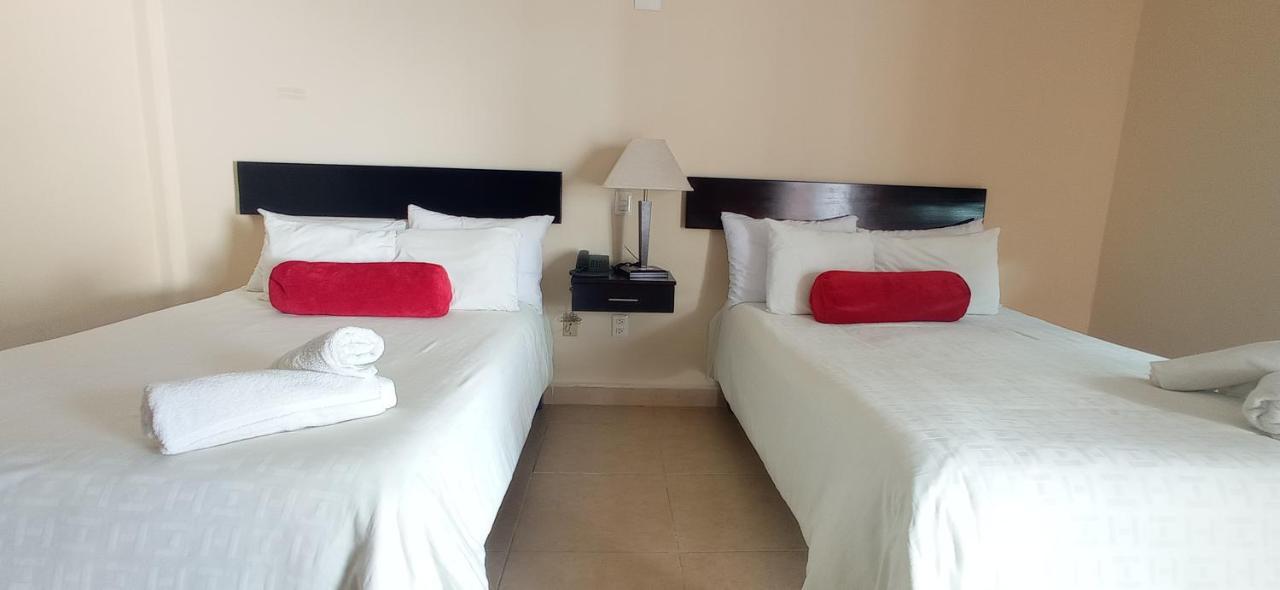 Hotel Puerto كامبيش المظهر الخارجي الصورة